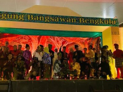 Libatkan Anggota Dewan sebagai Aktor, Pentas Drama Kisah Ratu Samban Sukses Digelar