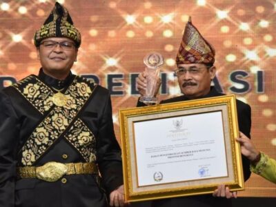 Pemprov Bengkulu Terima 2 Sertifikat Kelembagaan dari LAN RI