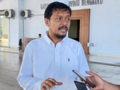 Waka II Apresiasi Launching Buku “Bengkulu Hebat” Karya Gubernur