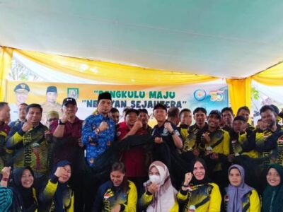 127 KUB Nelayan Kampung Bahari Terima Bantuan Alat Tangkap Ramah Lingkungan