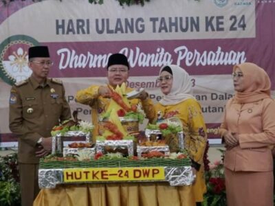 Perempuan Berperan Penting dalam Mendukung Kemajuan Daerah