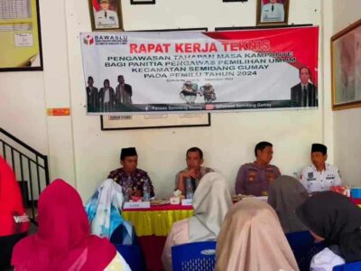 Panwascam Semidang Gumay Gelar Rakernis Penguatan Pengawasan Tahapan Masa Kampanye