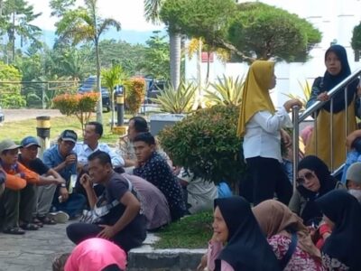 Isu Selingkuh, Warga Minta Kades Dusun Baru Seluma Segera Dipecat