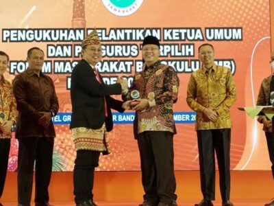 Gubernur Rohidin Kukuhkan Forum Masyarakat Bengkulu Jawa Barat