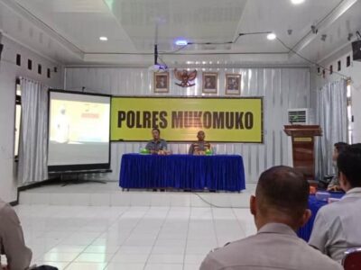 Personel Polres Mukomuko Ikuti Sosialisasi Pembinaan Etika Profesi Polri