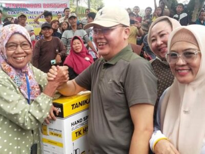 11 Kelompok Tani di Kepahiang Terima Bantuan Alsintan