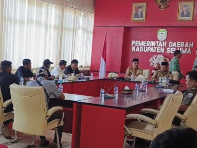 Tersandung Korupsi BTT, Warga Desak Kades Kemang Manis Diberhentikan