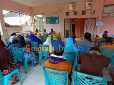 Pemdes Kota Baru Santan Salurkan Bantuan Tunai Pemerintah