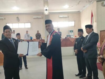 DPRD Lebong Resmi Lantik Erlan Fajar Jaya Gantikan Popi Ansa