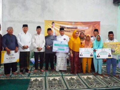 Safari Ramadan Perdana, Pemprov Bengkulu Serahkan Bantuan untuk 10 Masjid di Kaur