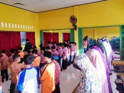 Pelajar SD Negeri 21 Kaur Laksanakan Program Shalat Dhuha Berjamaah