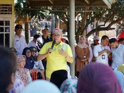 Gubernur Rohidin Kunjungi Dua Titik Korban Kebakaran di Bengkulu Utara