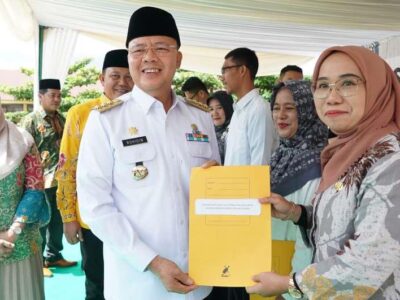 591 GTT dan PTT Tiga Kabupaten di Bengkulu Terima SK Gubernur