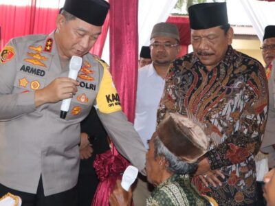 Kunker Kapolda Bengkulu Beri Bantuan Sosial Hingga Berdialog dengan Warga