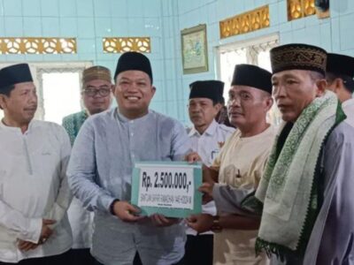 Bupati Erwin Hadiri Safari Ramadan, Kades Serambi Gunung: Kami Dukung Program Pemerintah