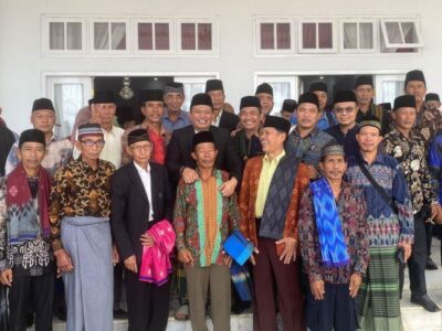 Bupati Erwin Janjikan Perda Pakaian Adat Seluma Saat Halal Bihalal Bersama Tokoh Adat
