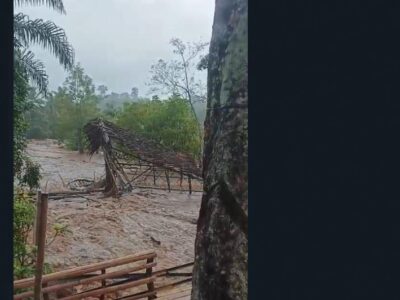 Sungai Ulu Kungkai Meluap, Fasilitas Desa Wisata Arang Sapat Rusak Parah