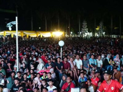 Padati Balai Raya Semarak, Ribuan Warga Bengkulu Nobar Timnas Indonesia U-23