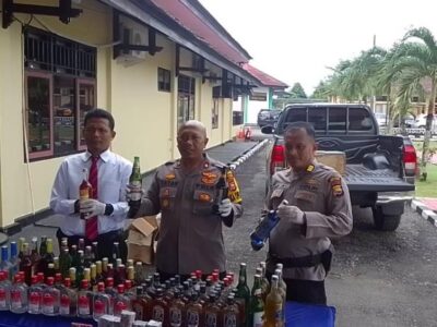Operasi Pekat 2024, Polres Seluma Amankan Ratusan Botol Miras