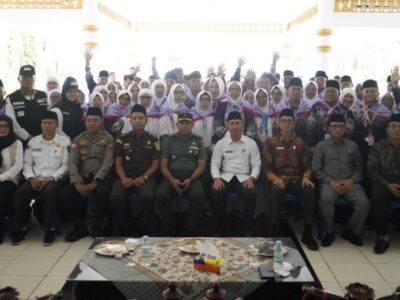 Sekda Sukarni Lepas 136 Calon Haji yang Akan Berangkat Ke Tanah Suci