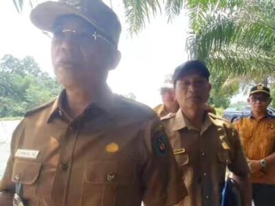 Begini Penjelasan Bupati Soal Abrasi di Desa Sukarami