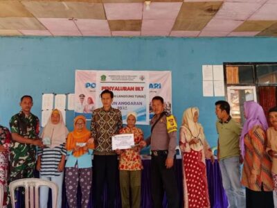 25 KPM di Desa Pelabuhan Talang Liak Terima BLT Dua Bulan