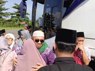 Ratusan Jemaah Haji Asal Seluma Disambut Haru Keluarga, 3 Diantaranya Masih Dirawat
