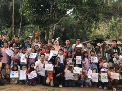 Belajar Sambil Berwisata, Kolaborasi Komunitas Literasi Seluma Buka Lapak Baca Buku Gratis