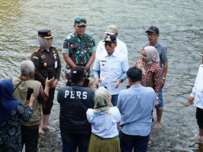 Bupati Gusnan Mulyadi Resmikan Dua Lubuk Larangan di Sungai Air Manna