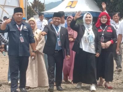 Daftar Pilbup 2024, Ratusan Pendukung Kopli-Roiyana Padati KPU Lebong