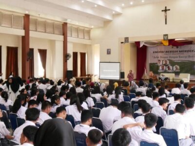 Lewat Dukungan Publik, Kanopi Hijau Indonesia Bangun Sumber Energi Bersih di SMA Sint Carolus