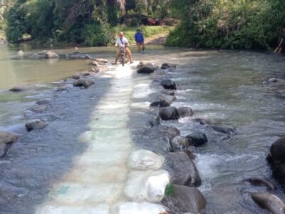 Jembatan Desa Simpang Tak Kunjung Dibangun, Bupati Erwin: Tunggu Dana Pusat
