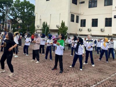 Tingkatkan Kesehatan Jasmani Pegawai, Jajaran Dikbud Ikuti Senam Rutin