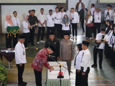 Kadisdikbud Hadiri Penyerahan SK PPPK Formasi 2023 dan Pelantikan Jabatan Fungsional