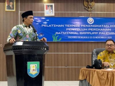 Jadi Narasumber Pelatihan Penyuluh Perikanan, Kadis DKP Dorong Penyuluhan Berkualitas